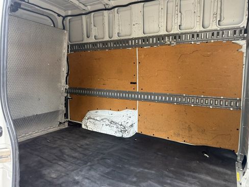 Used 2013 Nissan NV 2500 SV RWD image 24