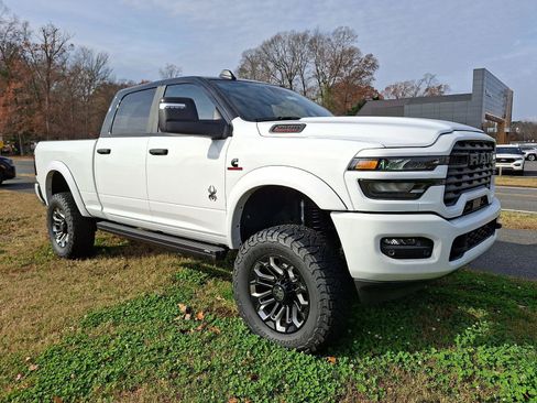 New 2025 RAM 2500 Big Horn image 2