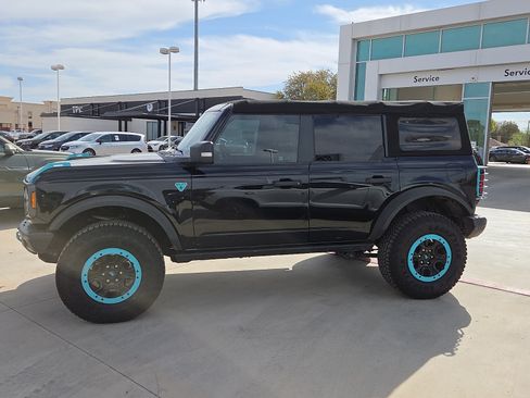 Used 2022 Ford Bronco Badlands AWD/4WD image 2