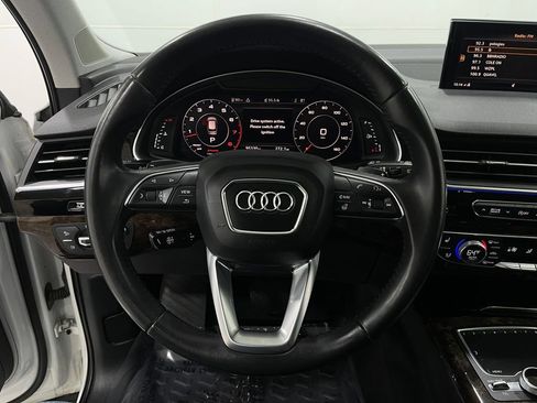 Used 2018 Audi Q7 3.0T Prestige w/ Prestige Package image 24