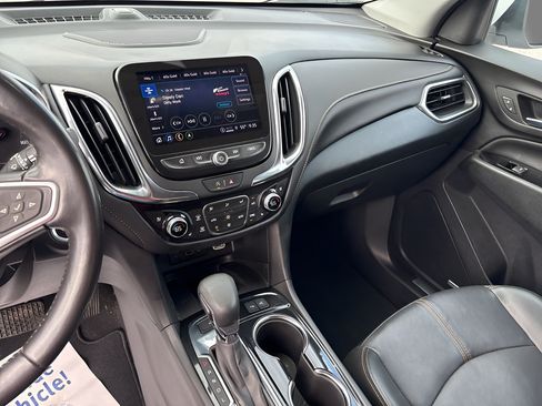 Used 2022 Chevrolet Equinox Premier AWD/4WD image 40
