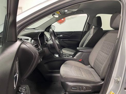 Used 2022 Chevrolet Equinox LT AWD/4WD image 11