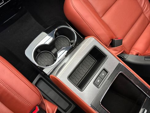 New 2025 Lincoln Aviator Reserve w/ Illumination Package image 35