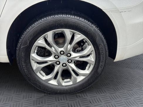 Used 2020 Buick Enclave Avenir w/ Avenir Technology Package image 29