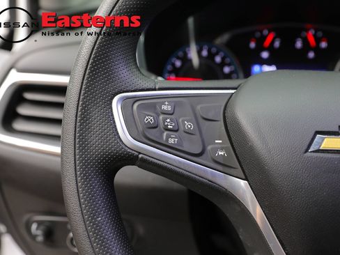 Used 2022 Chevrolet Equinox LT FWD image 15