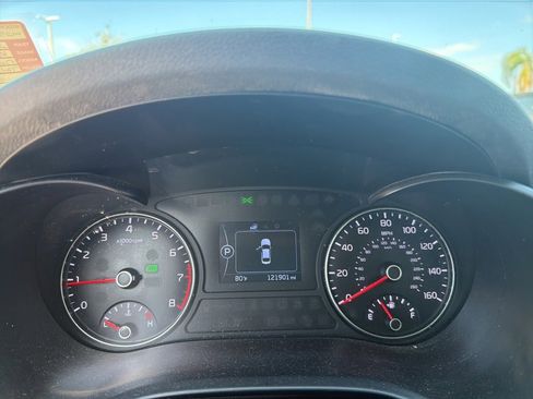 Used 2017 Kia Optima LX w/ Convenience Package image 19