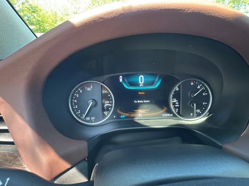 Used 2018 Buick Enclave Avenir w/ Avenir Technology Package AWD/4WD image 20