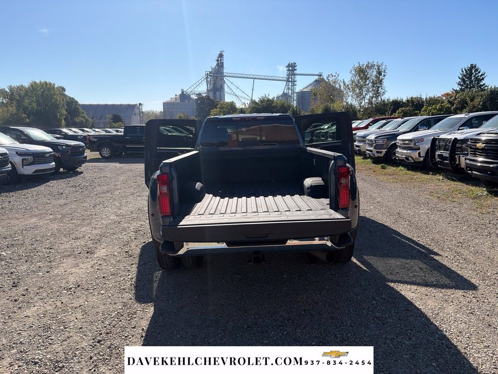 Used 2024 Chevrolet Silverado 3500 LTZ w/ LTZ Plus Package AWD/4WD image 36