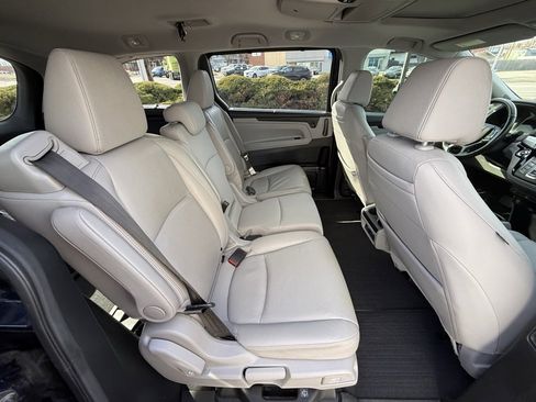 Used 2020 Honda Odyssey Elite image 40