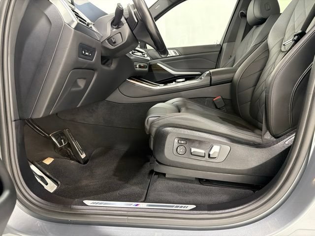 Certified 2024 BMW X5 xDrive40i w/ M Sport Package AWD/4WD image 14
