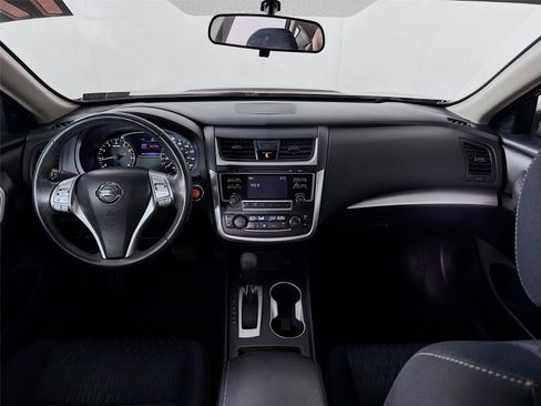 Used 2017 Nissan Altima 2.5 SV FWD image 25