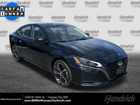 Used 2024 Nissan Altima 2.5 SR w/ SR Premium Package AWD/4WD image 1