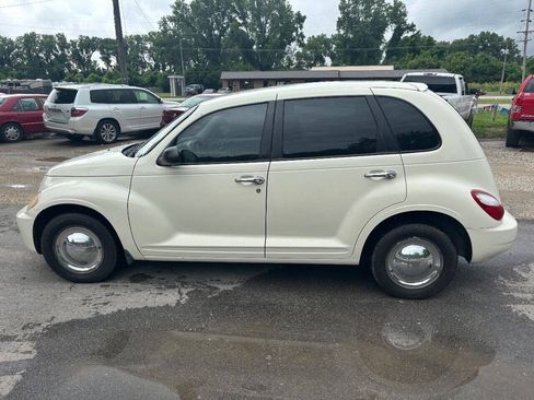 Used 2007 Chrysler PT Cruiser FWD image 8