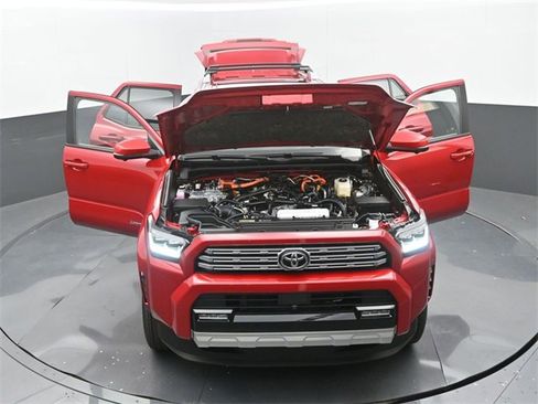 Used 2025 Toyota 4Runner Limited image 34