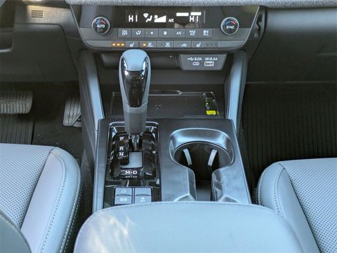 New 2026 Subaru Outback Limited image 16