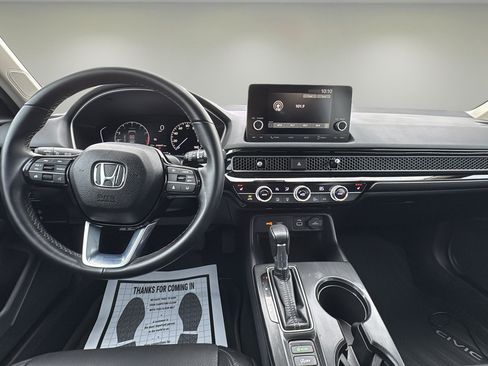 Used 2024 Honda Civic EX-L image 9