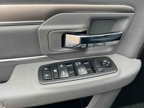 Used 2019 RAM 1500 Classic Warlock image 8