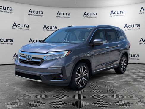 Used 2022 Honda Pilot Touring image 3