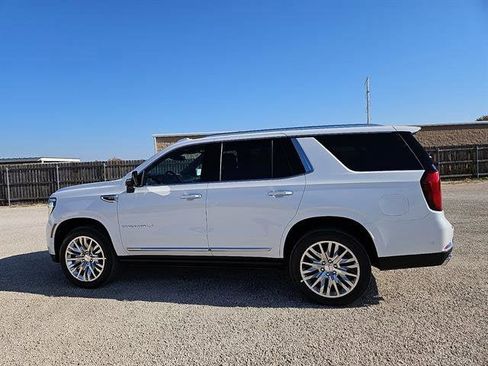 New 2026 GMC Yukon Denali w/ Sun & Power Step Package image 2