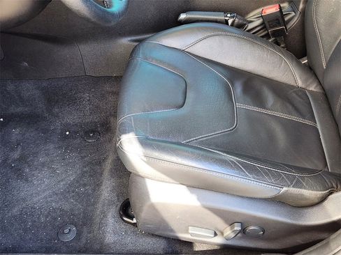 Used 2016 Ford Focus SE w/ Equipment Group 201A image 8