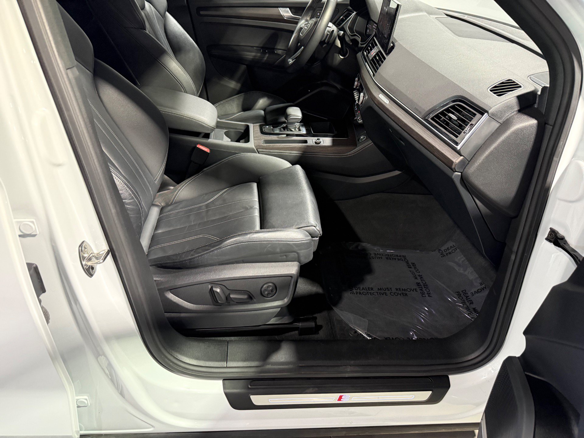 Used 2023 Audi Q5 2.0T Premium Plus w/ Premium Plus Package AWD/4WD image 47