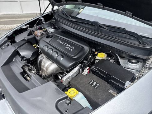 Used 2014 Jeep Cherokee Sport AWD/4WD image 15