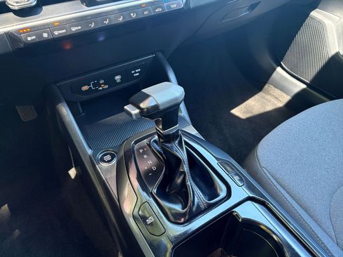 Used 2025 Kia K4 FWD image 39