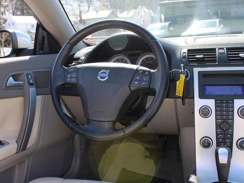 Used 2012 Volvo C70 T5 image 15