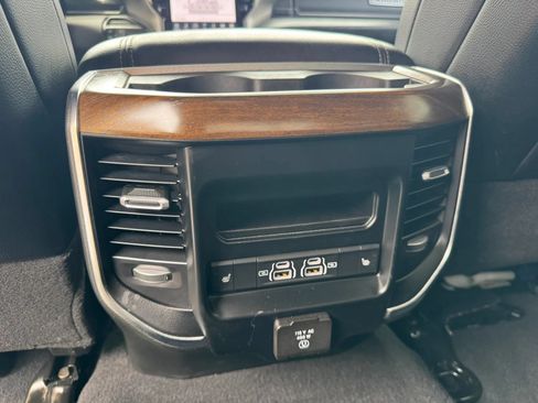 Used 2024 RAM 2500 Laramie AWD/4WD image 20