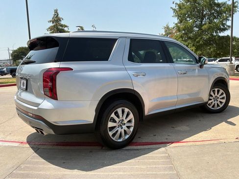 Used 2025 Hyundai Palisade SEL FWD image 6