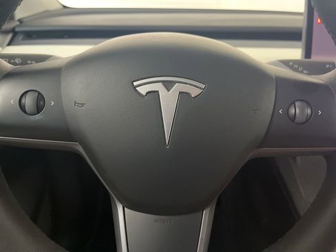 Used 2023 Tesla Model Y Long Range image 57