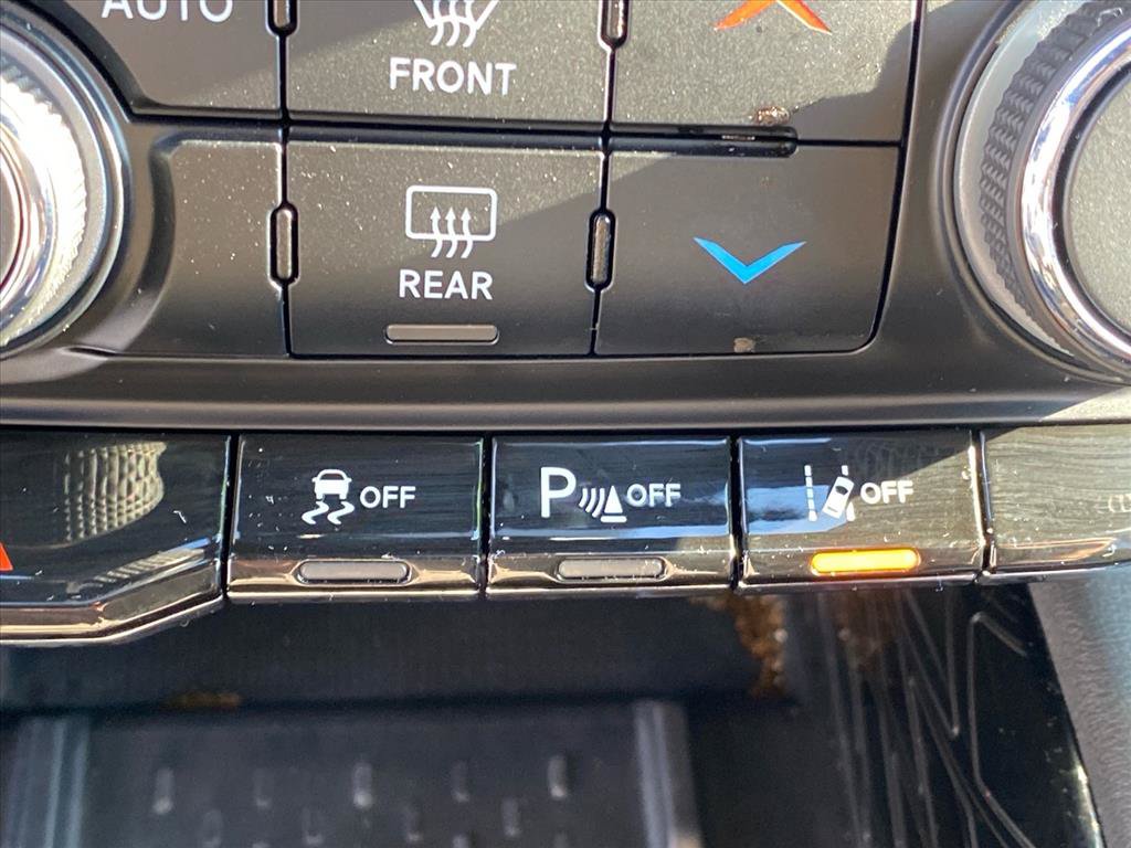 Used 2025 Dodge Durango GT AWD/4WD image 15