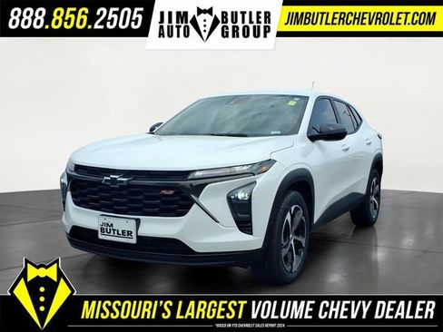 Used 2024 Chevrolet Trax RS w/ Sunroof Package FWD image 1
