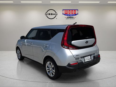 Used 2021 Kia Soul LX FWD image 4