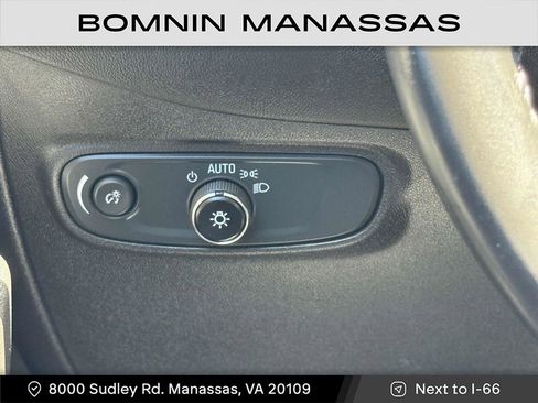 Used 2022 Chevrolet Equinox LT image 23