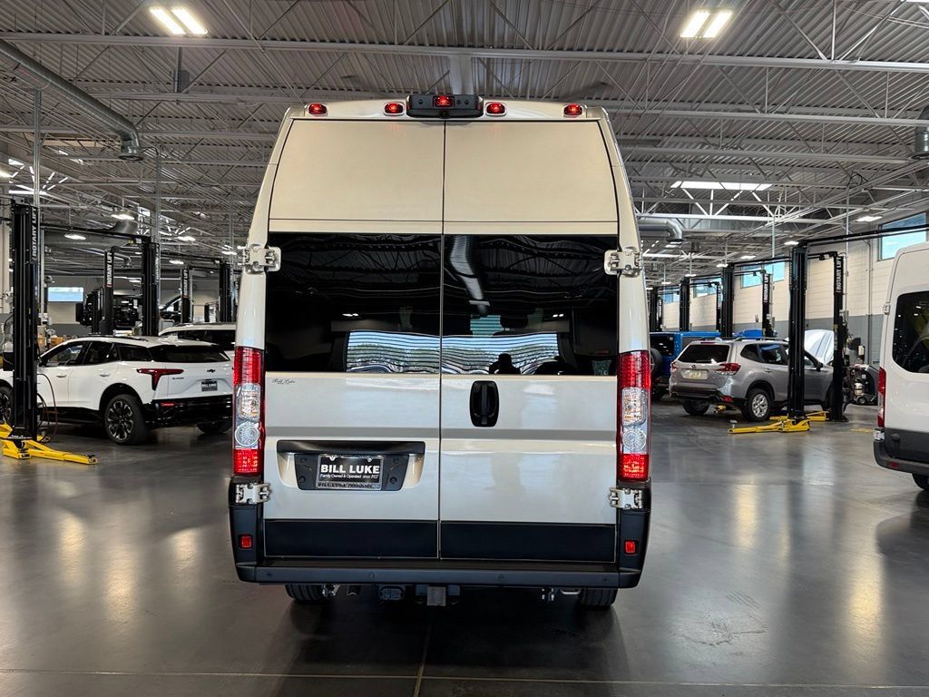 Used 2026 RAM ProMaster 3500 w/ Quick Order Package 22G SLT FWD image 7