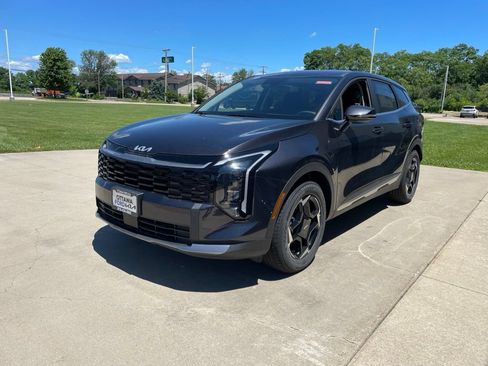 New 2026 Kia Sportage EX FWD image 2