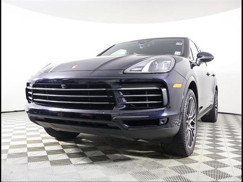 Used 2020 Porsche Cayenne AWD/4WD image 2