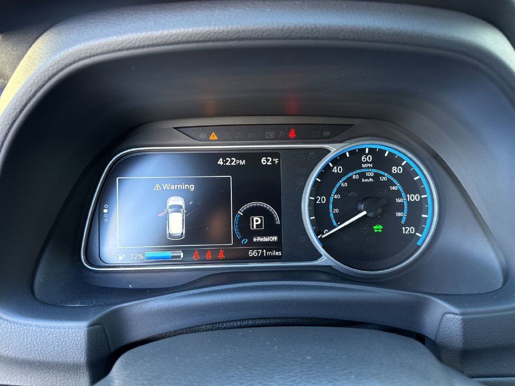 Used 2025 Nissan Leaf S FWD image 23