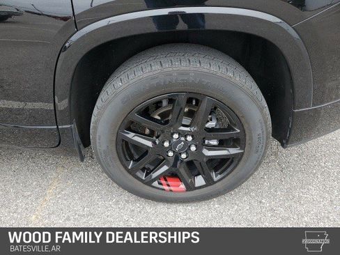 Certified 2023 Chevrolet Traverse Premier w/ Redline Edition image 12