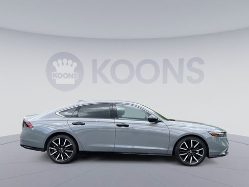 Used 2024 Honda Accord Touring image 12