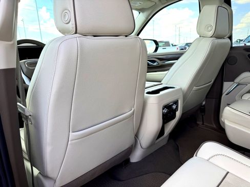 Used 2023 GMC Yukon Denali image 21