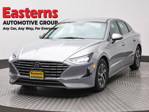 Used 2023 Hyundai Sonata Blue FWD image 1