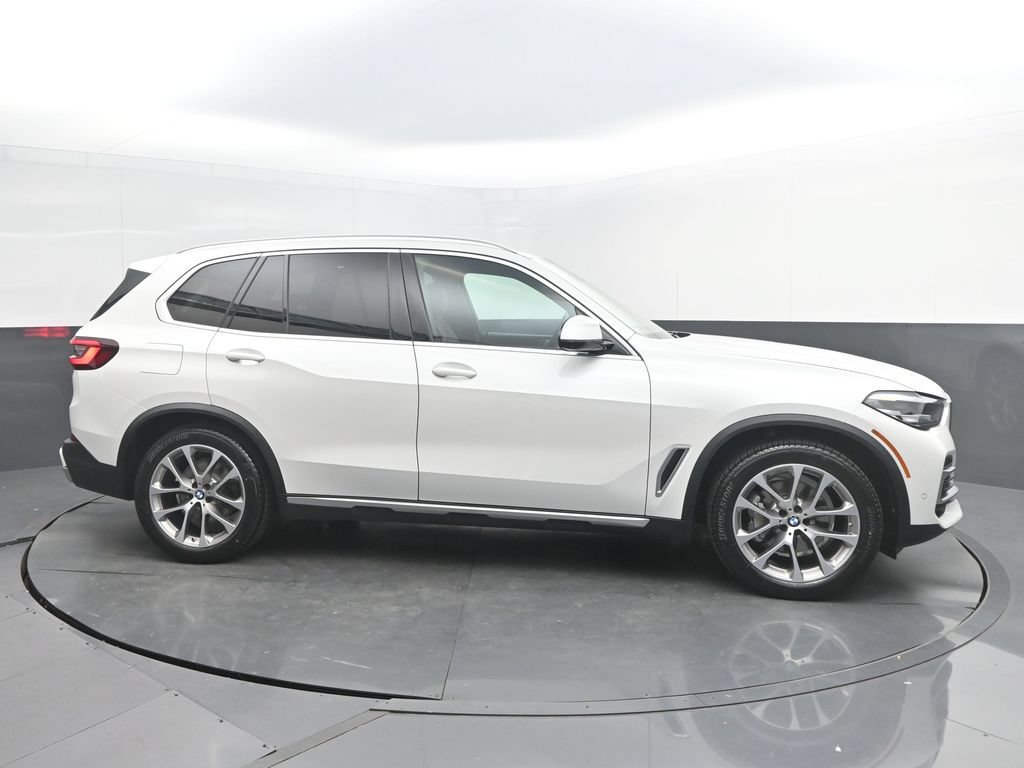 Used 2022 BMW X5 sDrive40i w/ Premium Package RWD image 8