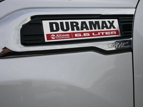 Used 2023 GMC Sierra 3500 Denali w/ Denali Ultimate Package AWD/4WD image 12
