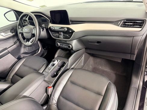 Used 2022 Ford Escape SEL image 32