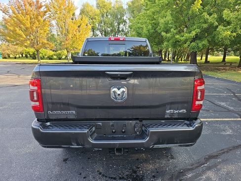 Used 2024 RAM 2500 Laramie AWD/4WD image 5