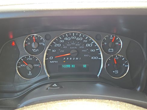 Used 2021 Chevrolet Express 3500 LT w/ LT Preferred Equipment Group image 25