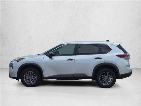Used 2024 Nissan Rogue S AWD/4WD image 8