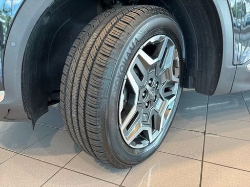 Used 2023 Hyundai Santa Fe Limited w/ Cargo Package AWD/4WD image 27